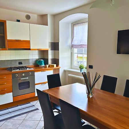 Casa Nel Centro Di Cembra Apartment เชมบรา ภายนอก รูปภาพ